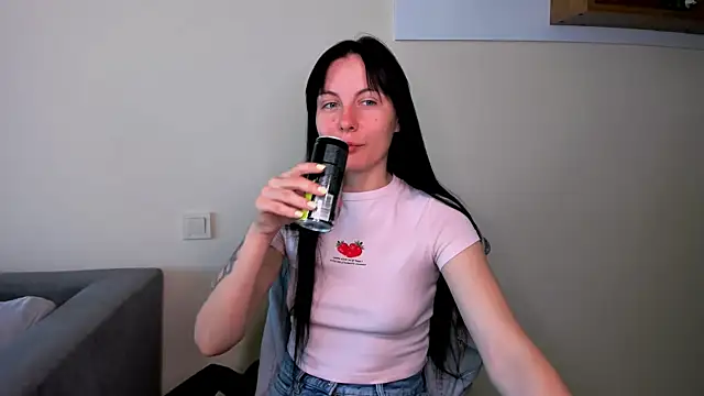 Elle Pearl  online show from 05-15-26, 06:00