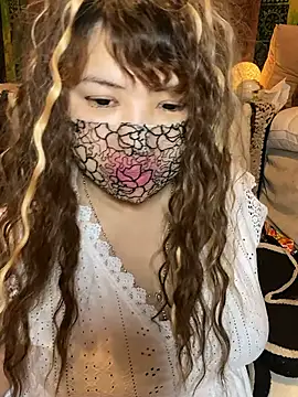 Snapshot of xoxLILxMELOxox chatting on 10-03-25, 04:52 xoxLILxMELOxox online show from 10-03-25, 04:52