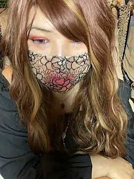 Snapshot of xoxLILxMELOxox chatting on 10-25-25, 04:29 xoxLILxMELOxox online show from 10-25-25, 04:29