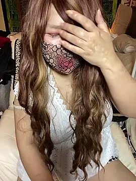 Snapshot of xoxLILxMELOxox chatting on 10-28-25, 02:38 xoxLILxMELOxox online show from 10-28-25, 02:38