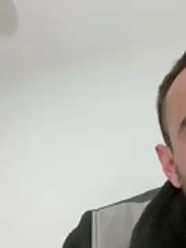 Snapshot of mario231197 chatting on 02-17-26, 01:47 mario231197 online show from 02-17-26, 01:47