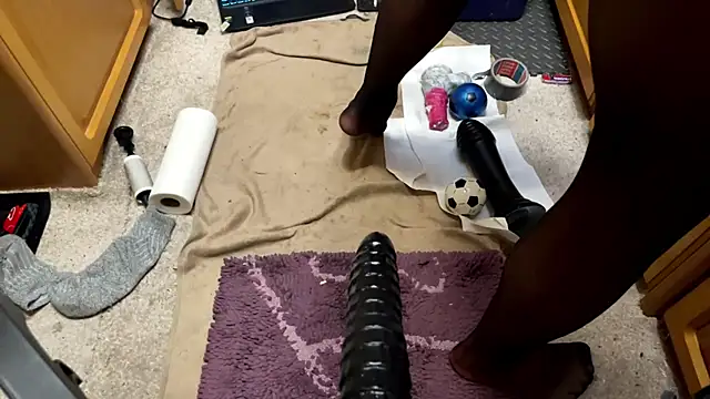 SharkedTaxis online show from 11-15-25, 01:37