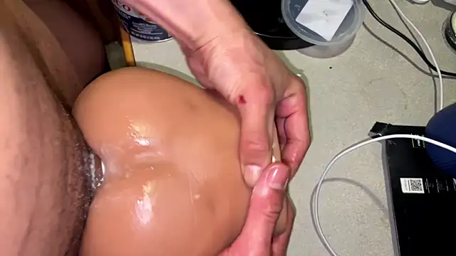 SharkedTaxis online show from 02-10-26, 07:57