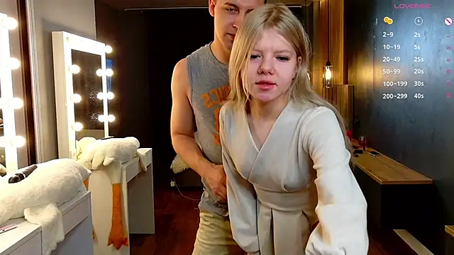 Snapshot of SandraGaze chatting on 03-01-26, 01:33 SandraGaze online show from 03-01-26, 01:33