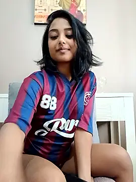 littlemissdevil69 online show from 01-10-26, 05:36