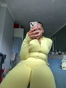 Snapshot of Regina69slut chatting on 05-06-26, 03:27 Regina69slut online show from 05-06-26, 03:27