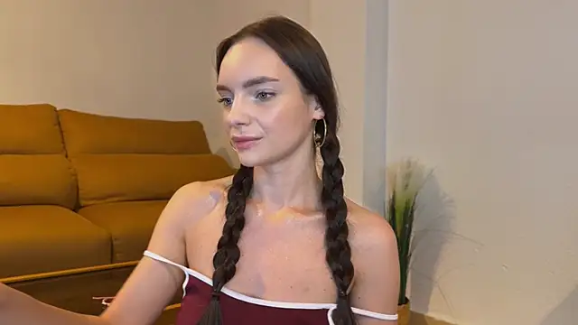 Snapshot of litlle_angelll chatting on 07-25-26, 10:05 litlle angelll online show from 07-25-26, 10:05