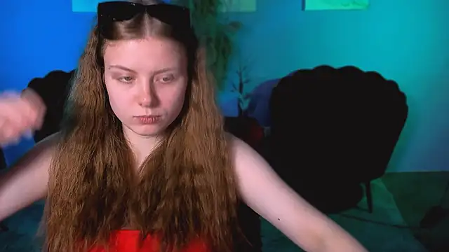 foxy tease  online show from 11-13-25, 10:19