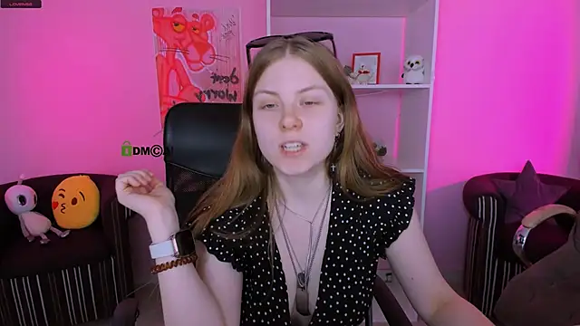 Snapshot of foxy_tease_ chatting on 09-28-25, 06:59 foxy tease online show from 09-28-25, 06:59