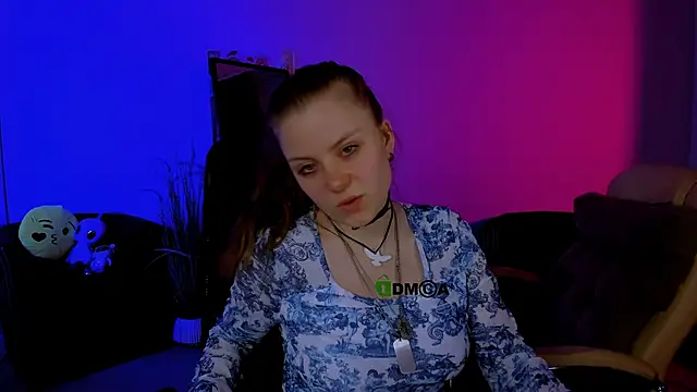 Snapshot of foxy_tease_ chatting on 10-10-25, 10:21 foxy tease online show from 10-10-25, 10:21