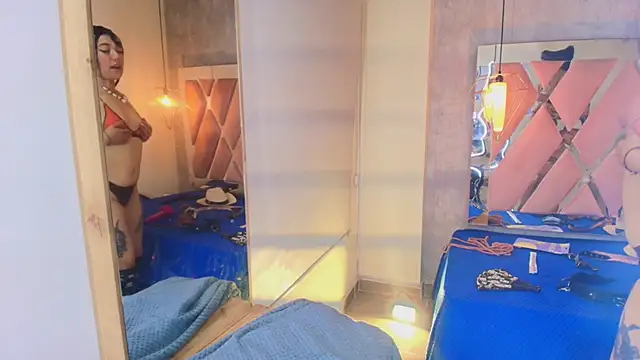 Soleil 66 online show from 10-31-25, 03:58