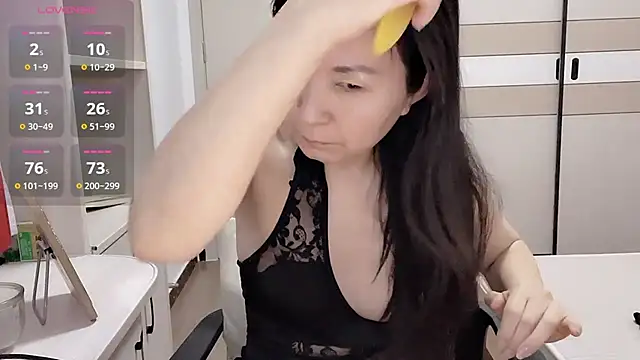 JackieBell online show from 12-14-25, 12:28