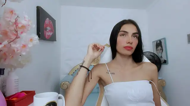 eimy skinny  online show from 10-29-25, 07:02