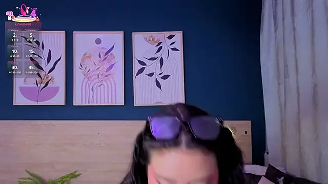 SarahMiler  online show from 02-05-26, 07:10