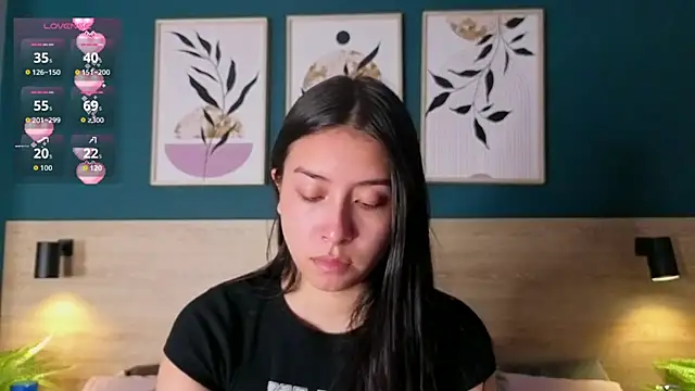 SarahMiler  online show from 11-10-25, 07:52