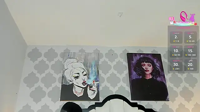 SarahMiler  online show from 10-30-25, 07:44