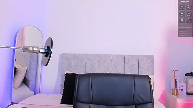 Snapshot of Taylormaxwell chatting on 02-12-26, 08:08 Taylormaxwell online show from 02-12-26, 08:08