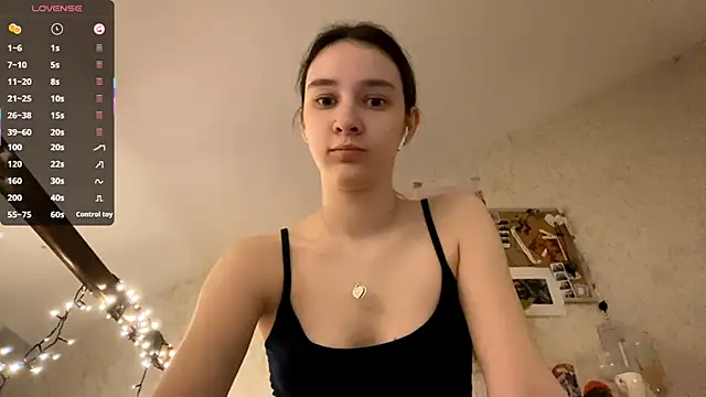 Snapshot of DanaCore chatting on 09-26-25, 07:21 DanaCore online show from 09-26-25, 07:21