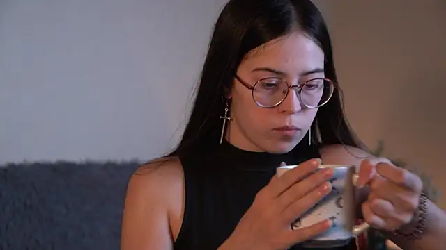 ywixos online show from 10-16-25, 01:30