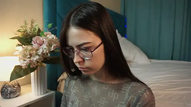 ywixos online show from 02-08-26, 02:04