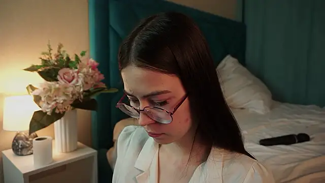 ywixos online show from 02-13-26, 03:01