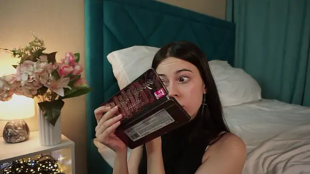 ywixos online show from 03-18-26, 03:46