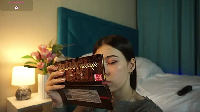 ywixos online show from 11-12-25, 01:48