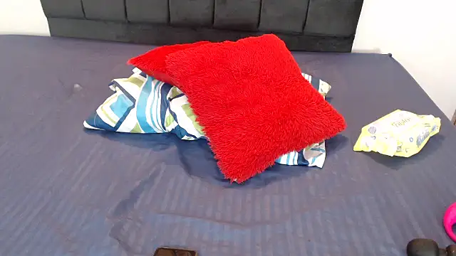 Snapshot of cieloDal chatting on 09-27-25, 05:13 cieloDal online show from 09-27-25, 05:13