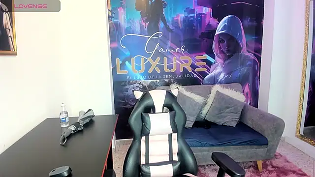 Liamartinn online show from 10-31-25, 02:02