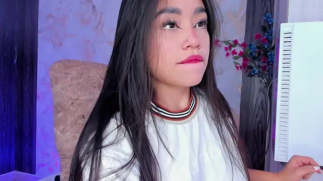 Eva cutte online show from 11-30-25, 03:57