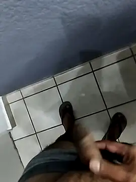 Leofj007 online show from 11-08-25, 06:06