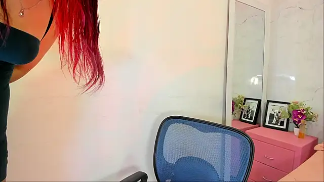 Maddy Mills online show from 01-17-26, 04:21