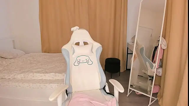 Snapshot of mayyacozyy chatting on 02-17-26, 06:44 mayyacozyy online show from 02-17-26, 06:44