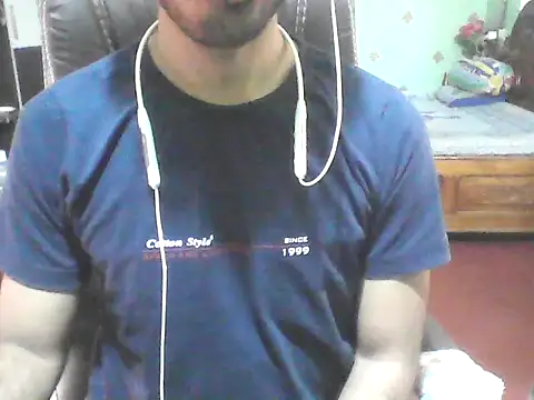 Snapshot of darkbluemoon chatting on 02-11-26, 10:48 darkbluemoon online show from 02-11-26, 10:48