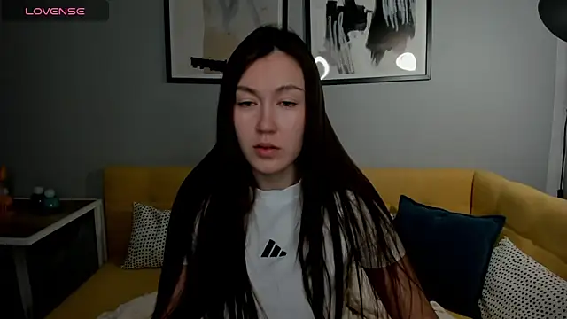 Tina Porter online show from 02-10-26, 04:11