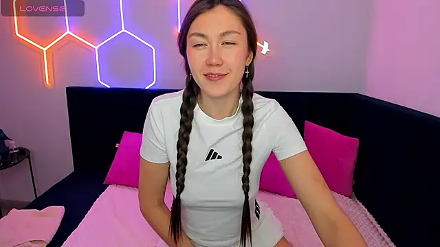 Tina Porter online show from 01-06-26, 01:53