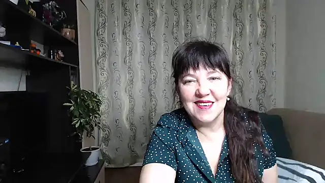 Snapshot of Illusionq chatting on 10-20-25, 05:09 Illusionq online show from 10-20-25, 05:09