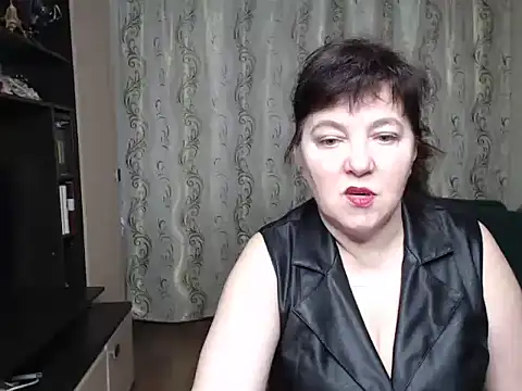 Snapshot of Illusionq chatting on 02-05-26, 10:33 Illusionq online show from 02-05-26, 10:33