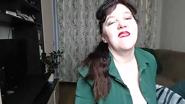 Snapshot of Illusionq chatting on 12-02-25, 04:58 Illusionq online show from 12-02-25, 04:58