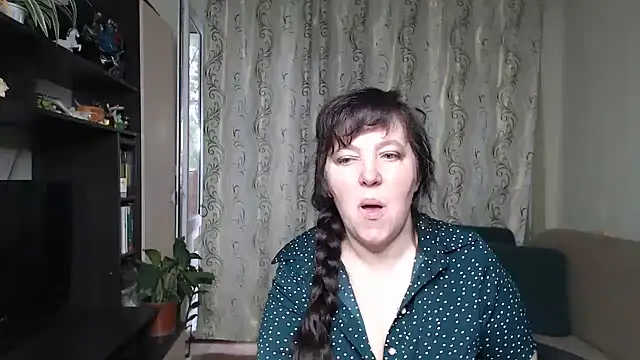 Snapshot of Illusionq chatting on 07-10-26, 05:18 Illusionq online show from 07-10-26, 05:18