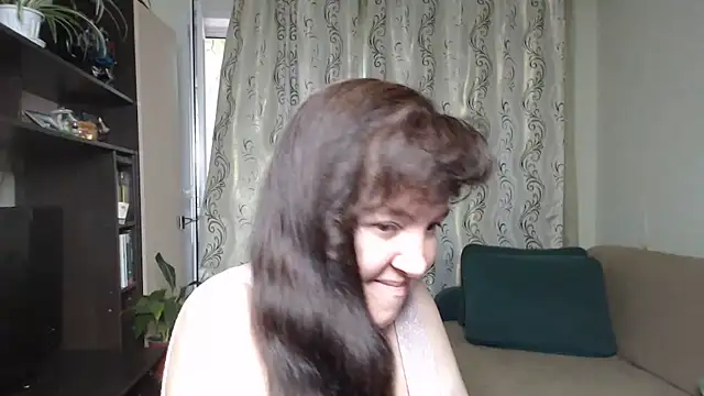 Snapshot of Illusionq chatting on 06-23-26, 10:35 Illusionq online show from 06-23-26, 10:35