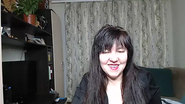 Snapshot of Illusionq chatting on 11-26-25, 05:40 Illusionq online show from 11-26-25, 05:40