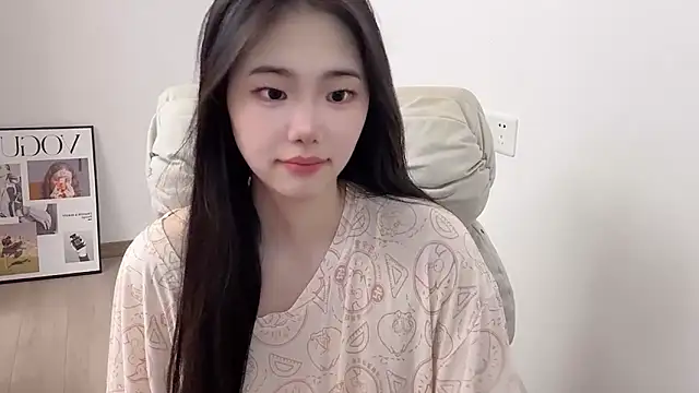 Snapshot of suki-1 chatting on 07-14-26, 05:01 suki-1 online show from 07-14-26, 05:01