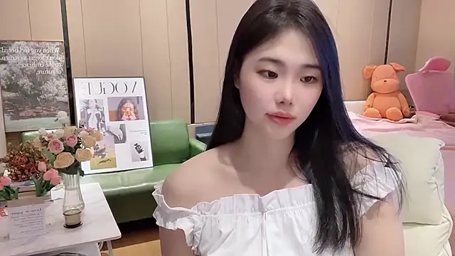 Snapshot of suki-1 chatting on 10-06-25, 05:52 suki-1 online show from 10-06-25, 05:52