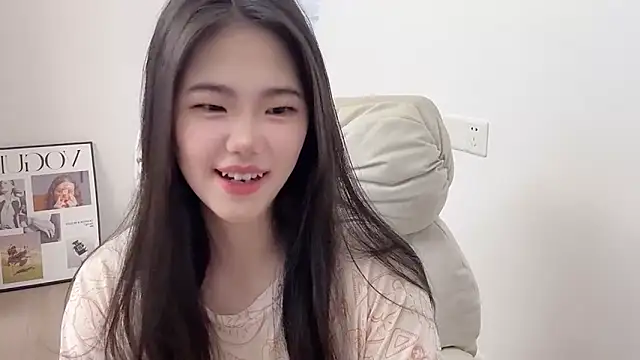 suki-1 online show from 04-12-26, 09:45