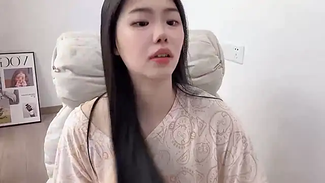 Snapshot of suki-1 chatting on 05-30-26, 09:04 suki-1 online show from 05-30-26, 09:04