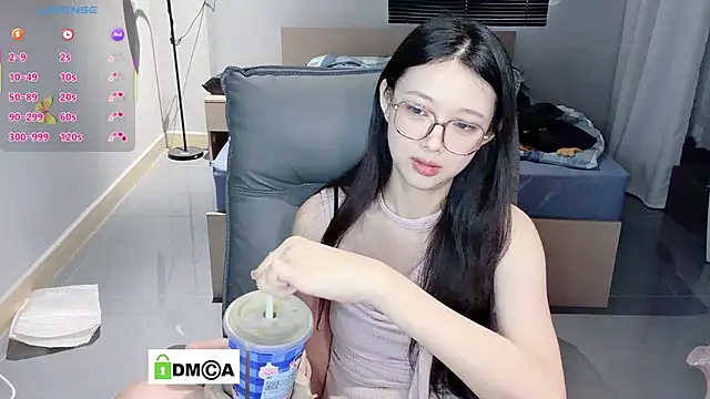 NiNi-baby520 online show from 04-07-26, 07:32