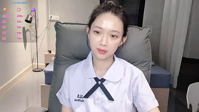 NiNi-baby520 online show from 11-11-25, 07:25