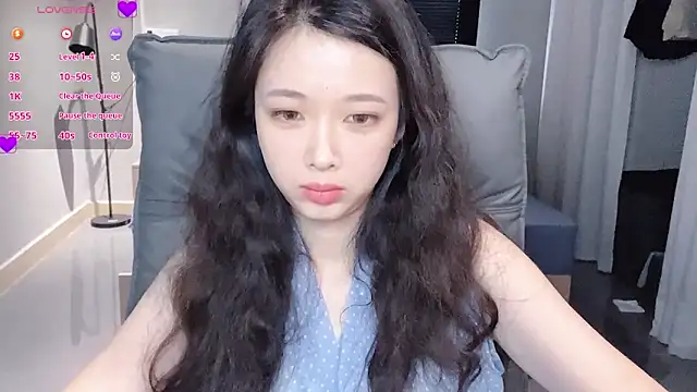NiNi-baby520 online show from 09-10-25, 07:29