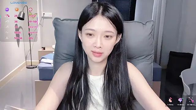 NiNi-baby520 online show from 11-21-25, 07:40